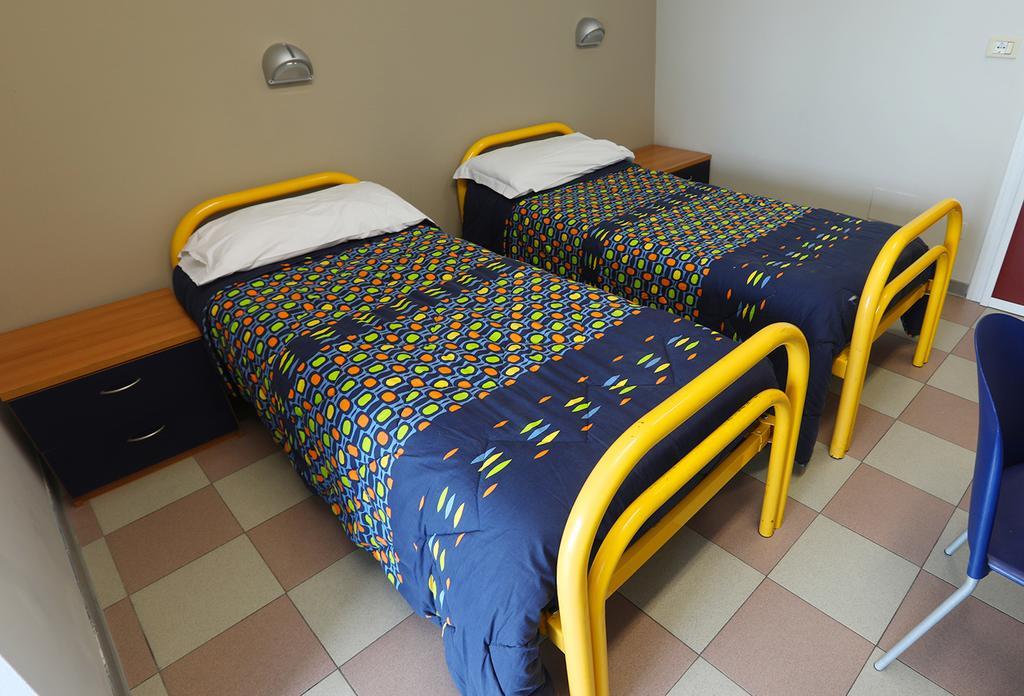 Ostello Di Bergamo Torre Boldone ภายนอก รูปภาพ