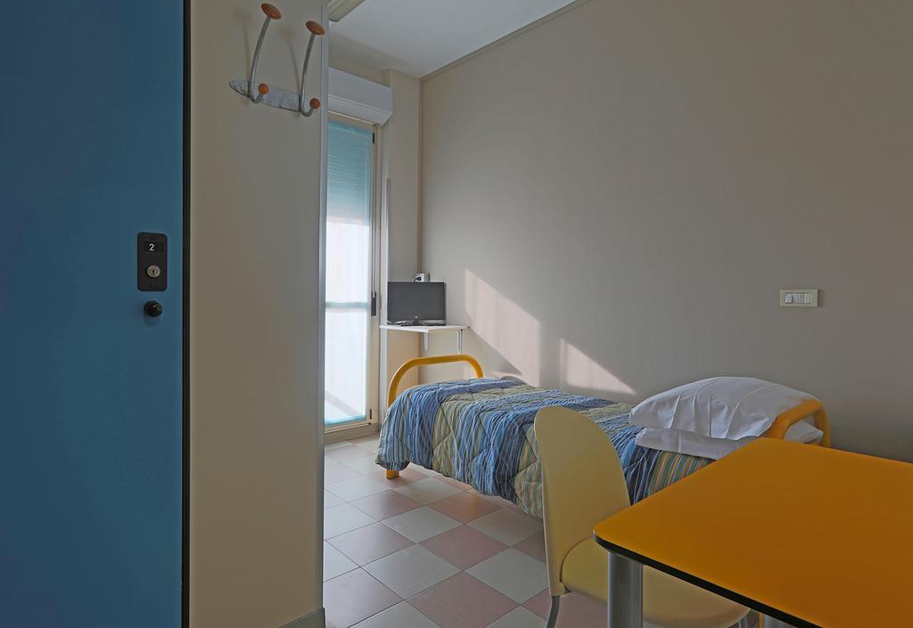 Ostello Di Bergamo Torre Boldone ภายนอก รูปภาพ