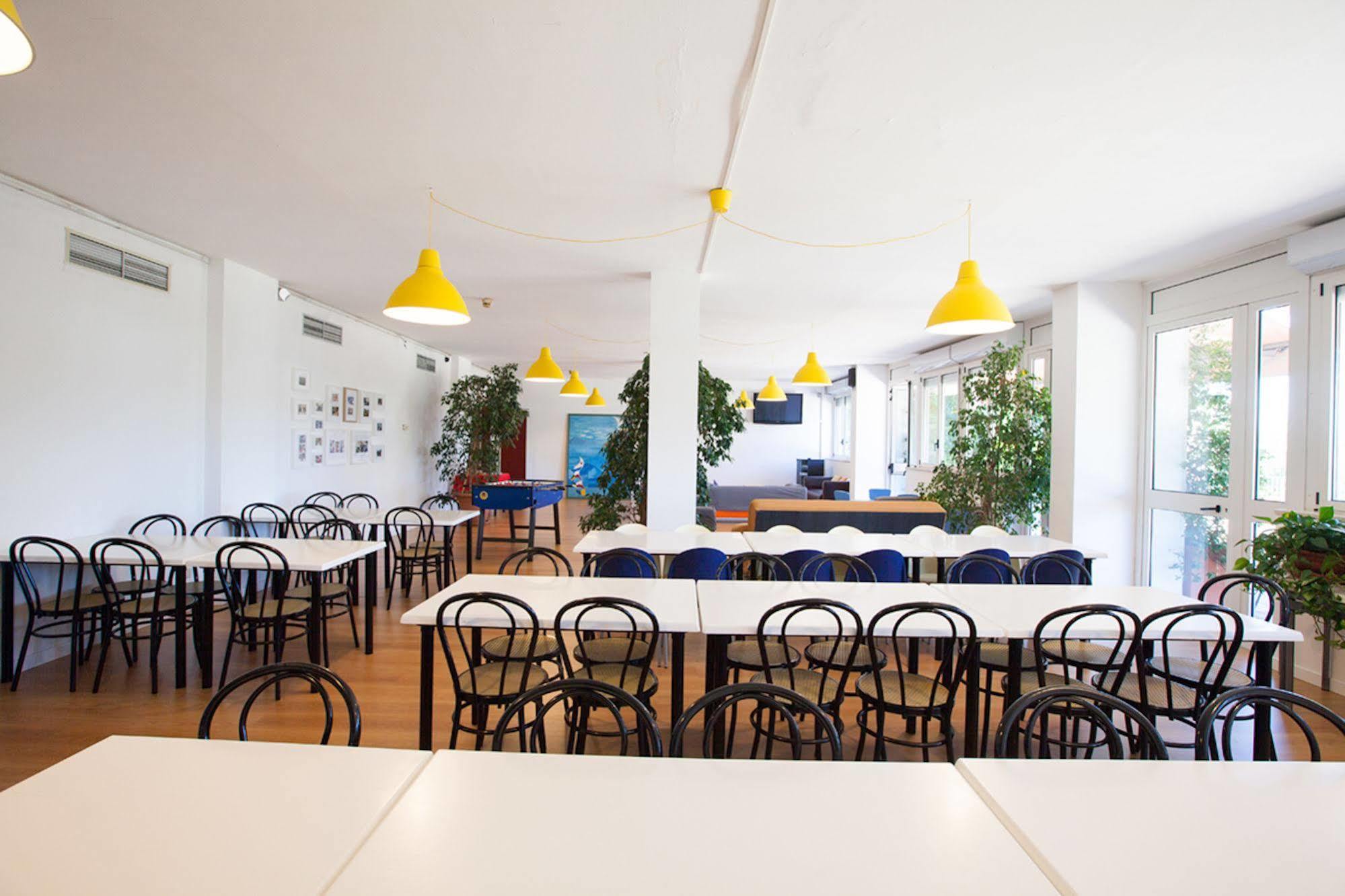 Ostello Di Bergamo Torre Boldone ภายนอก รูปภาพ